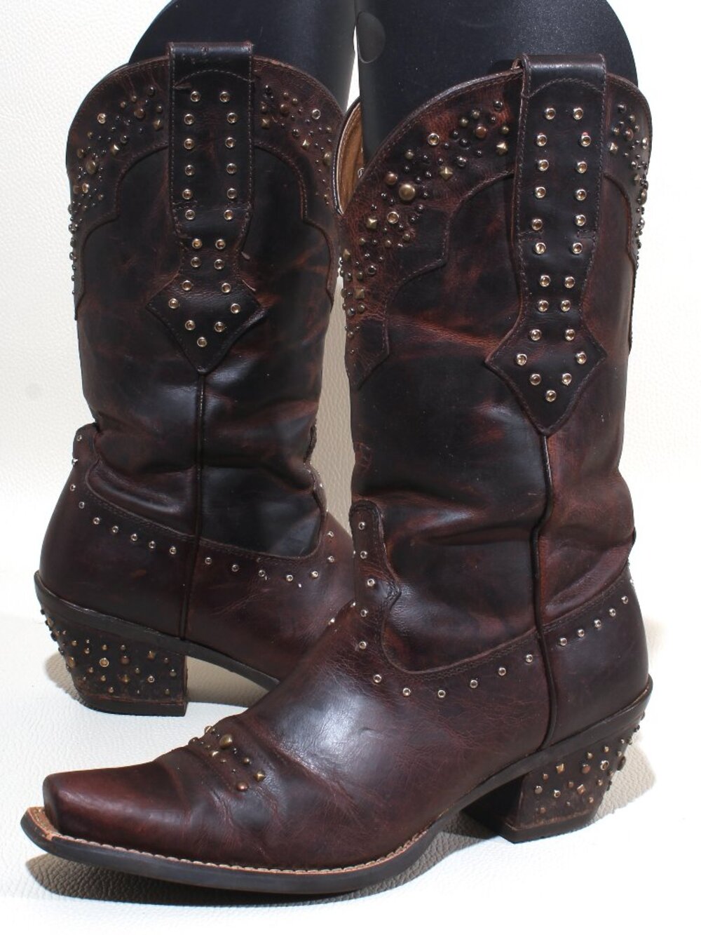 Ariat Women’s Studded Brown Leather Cowgirl Western Boots Size 9B - Picture 1 of 10